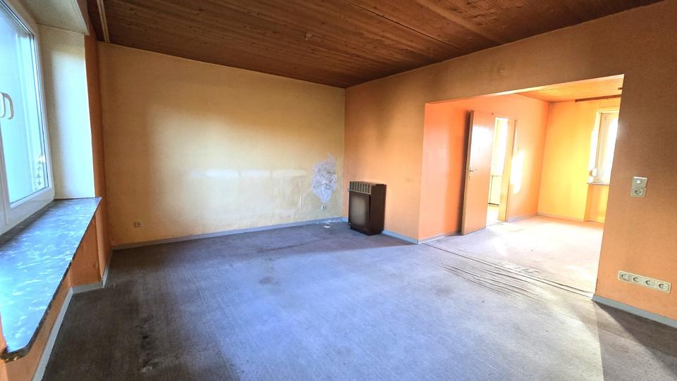 Reihenhaus Saarbrücken Dudweiler - 5 Zimmer, 110 m&sup2;, 100.000&euro; | Angebot:26780235