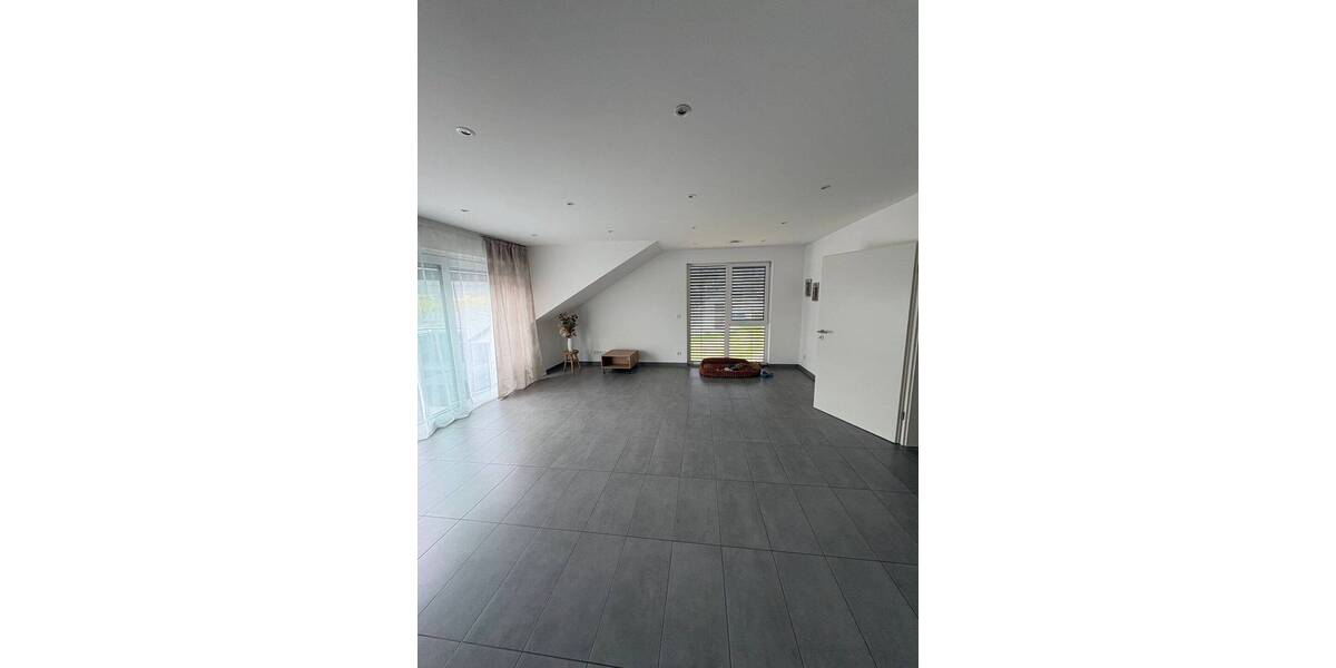 Zimmer Nittel - 2 Zimmer, 80 m&sup2;, 1.350&euro; | Angebot:26319666