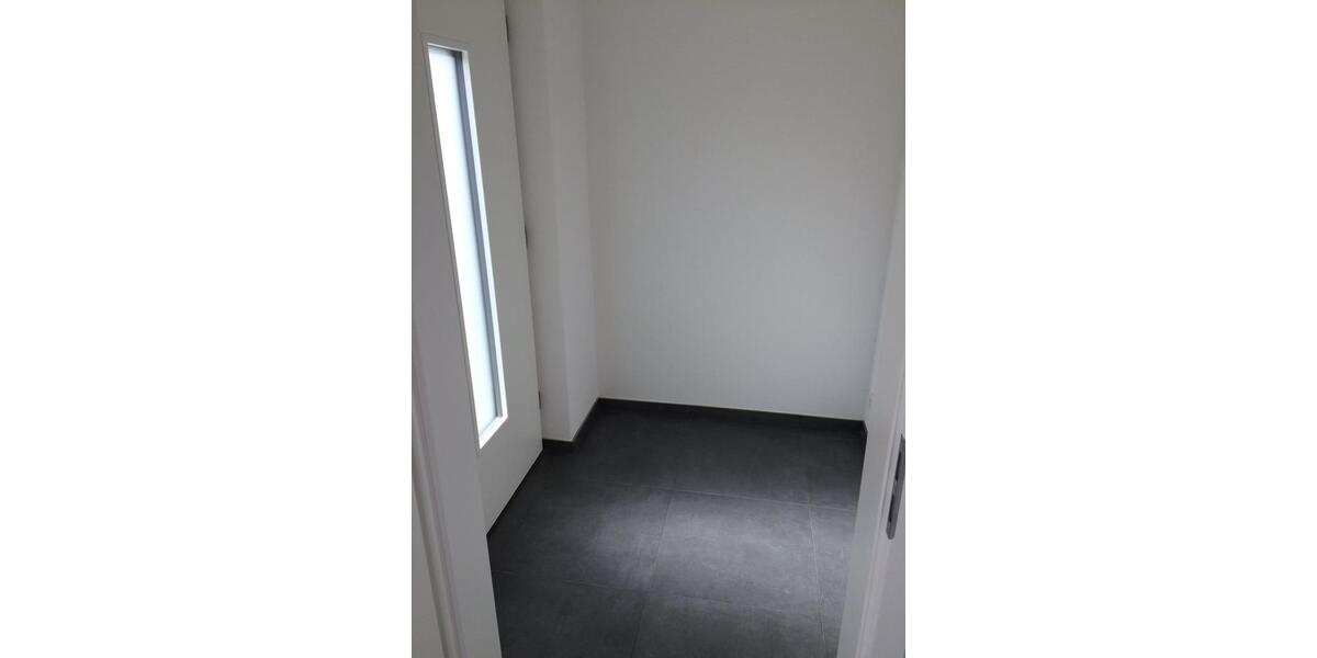 Teilmöblierte, neuwertige 2 Zimmerwohnung Terrasse 1-2 Erw 2 zimmer