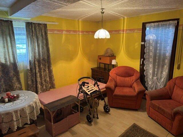 Mehrfamilienhaus, Wohnhaus Morbach / Morscheid-Riedenburg Morscheid-Riedenburg - 8 Zimmer, 240 m&sup2;, 89.000&euro; | Angebot:26892890