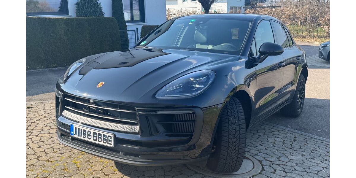 Porsche Macan 48.500 km 66.900 &euro; Essingen 73457