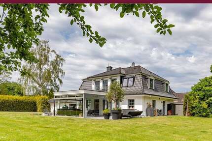 Haus Scharbeutz / Klingberg Klingberg - 9 Zimmer, 222 m&sup2;, 1.495.000&euro; | Angebot:26844889