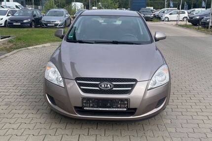 Kia ceed / Ceed 119.400 km 3.800 € Leipzig 04209