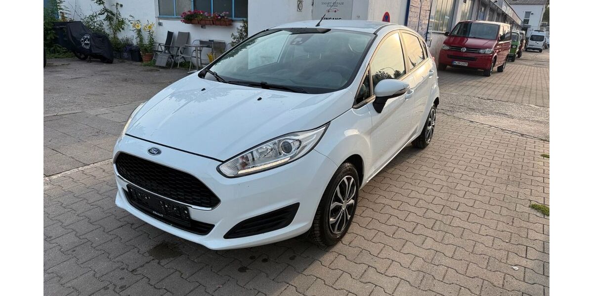 Ford Fiesta 195.000 km 3.000 &euro; München 81737