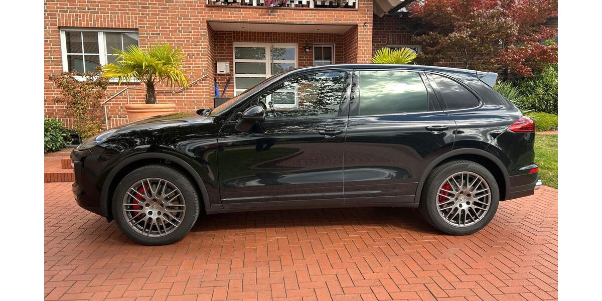 Porsche Cayenne 150.000 km 33.500 &euro; Schloß-Holte 33758