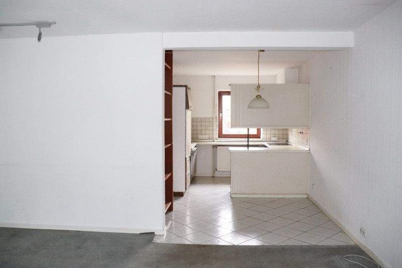 Reihenmittelhaus mit Wintergarten und Stellplatz auf Eigenland, 23569 Lübeck 3 zimmer