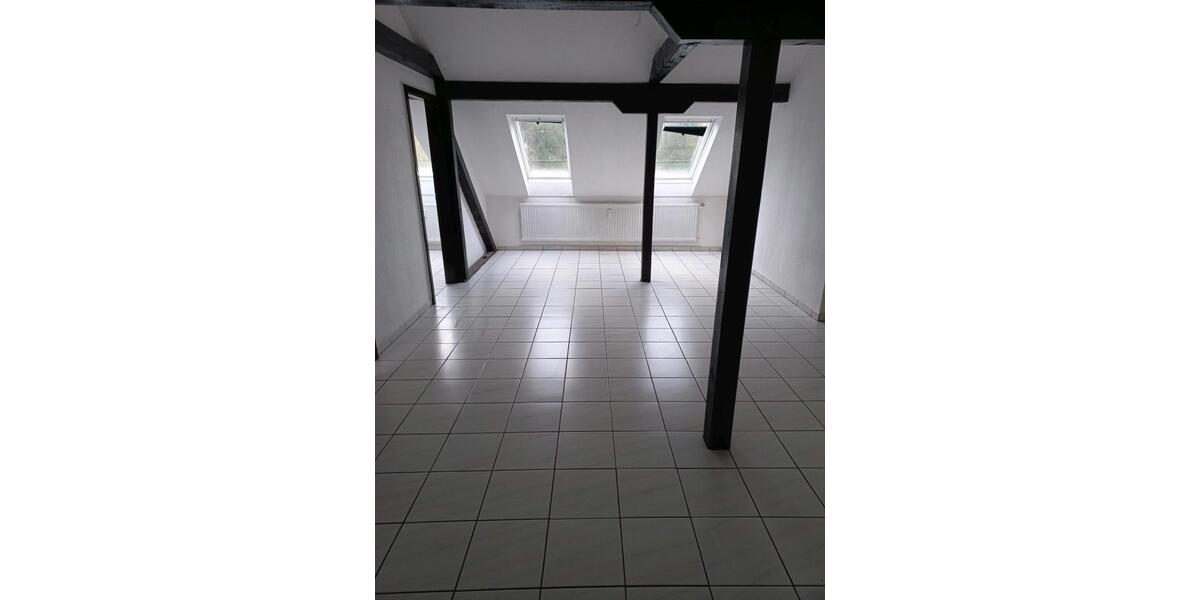 Dachgeschoßwohnung Bous - 3 Zimmer, 60 m&sup2;, 600&euro; | Angebot:26394902