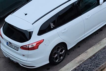 Ford Focus 203.000 km 8.500 &euro; schwäbisch hall 74523