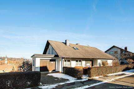 Ein Haus, viele Möglichkeiten: Wohnen, teilen, ausbauen - in Löffingen zu verkaufen 1 zimmer