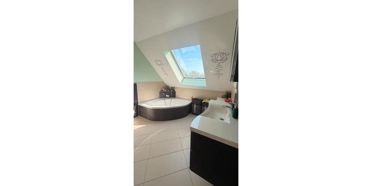 Doppelhaushälfte Bad Neustadt an der Saale - 5 Zimmer, 147 m&sup2;, 1.995&euro; | Angebot:26252325
