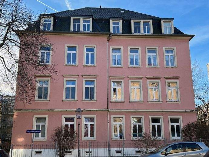 *helle Dachwohnung in ruhiger Lage - ID 6307* 3 zimmer