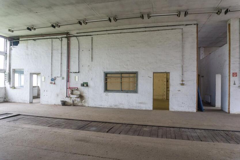 256 m² Lagerhalle Lager Gewerbe Halle Grube Selfstorage Werkstatt Grubenhalle