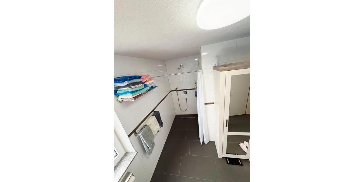 Etagenwohnung Wörth am Rhein - 5 Zimmer, 198 m&sup2;, 1.980&euro; | Angebot:26700500