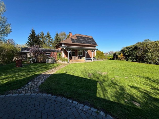 Idyllisches Wohnen nahe Brunsbüttel Stilvolles Landhaus - Einfamilienhaus Brunsbüttel | Angebot:26339901