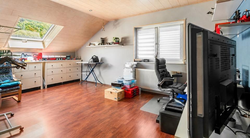 Dachgeschoßwohnung Östringen - 3.5 Zimmer, 125 m&sup2;, 299.000&euro; | Angebot:26984823
