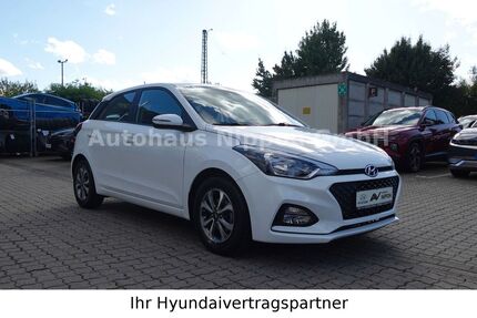 Hyundai i20 82.190 km 11.450 € Göttingen 37077