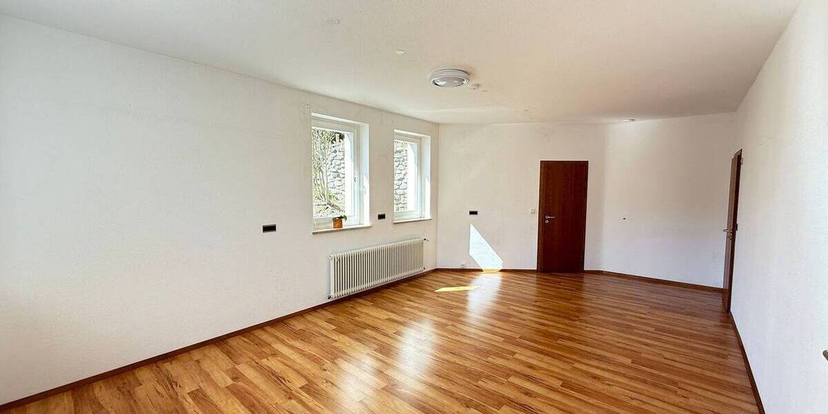 Einfamilienhaus Bad Waldsee - 7 Zimmer, 259 m&sup2;, 979.000&euro; | Angebot:26607075