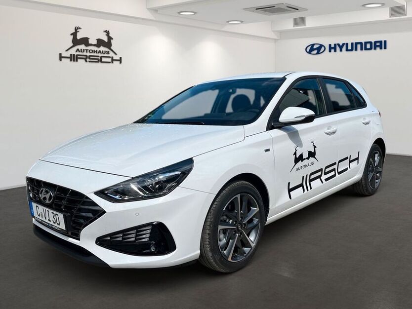i30