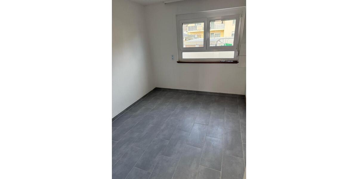 Etagenwohnung Weil am Rhein - 3 Zimmer, 85 m&sup2;, 1.300&euro; | Angebot:26306167
