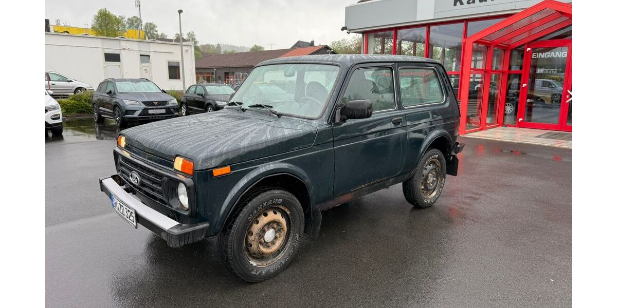 Lada Niva 53.236 km 6.900 &euro; Suhl 98529