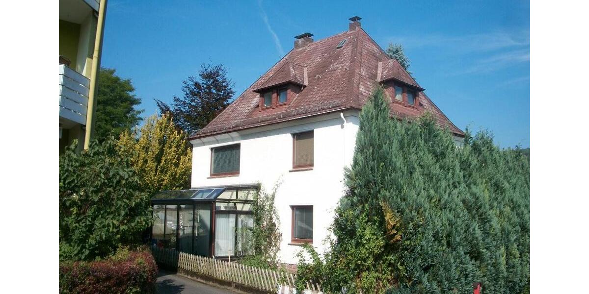 Einfamilienhaus Höxter - 10 Zimmer, 225 m&sup2;, 379.000&euro; | Angebot:27157929