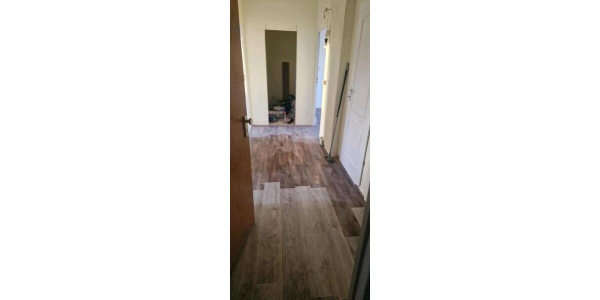 Etagenwohnung Bernstadt auf dem Eigen - 3 Zimmer, 71 m&sup2;, 390&euro; | Angebot:26693404