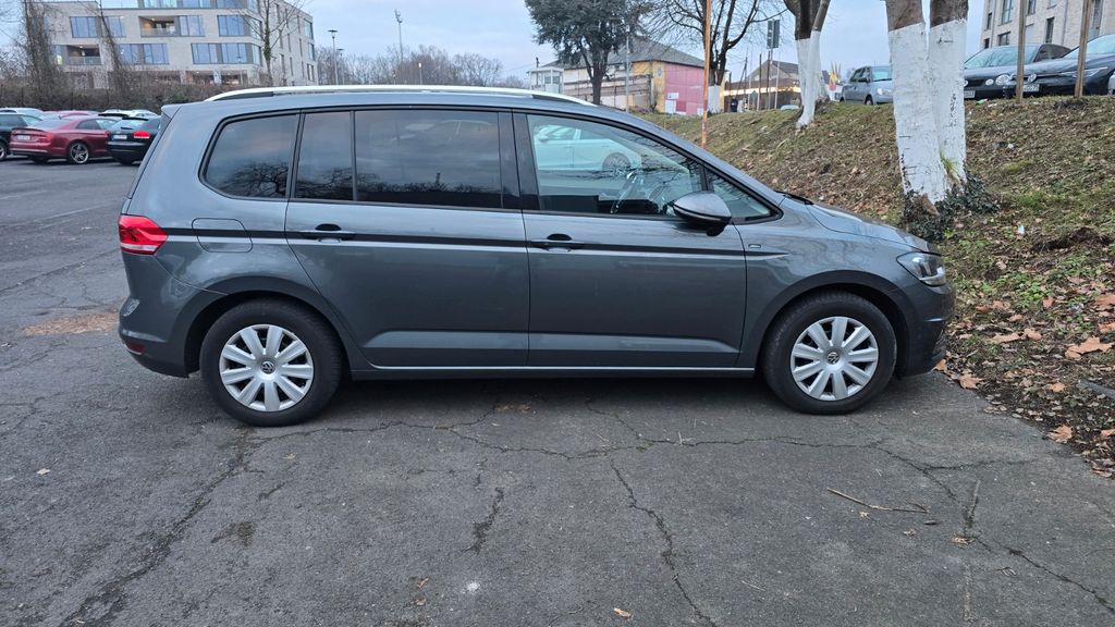 VW Touran 185.000 km 15.000 &euro; Köln 51109