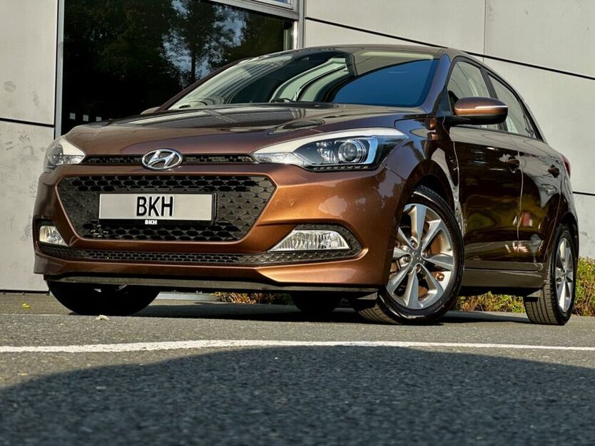 i20