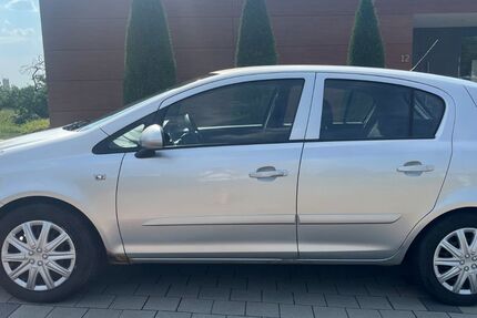 Opel Corsa 81.900 km 1.990 &euro; Neuenstein 74632