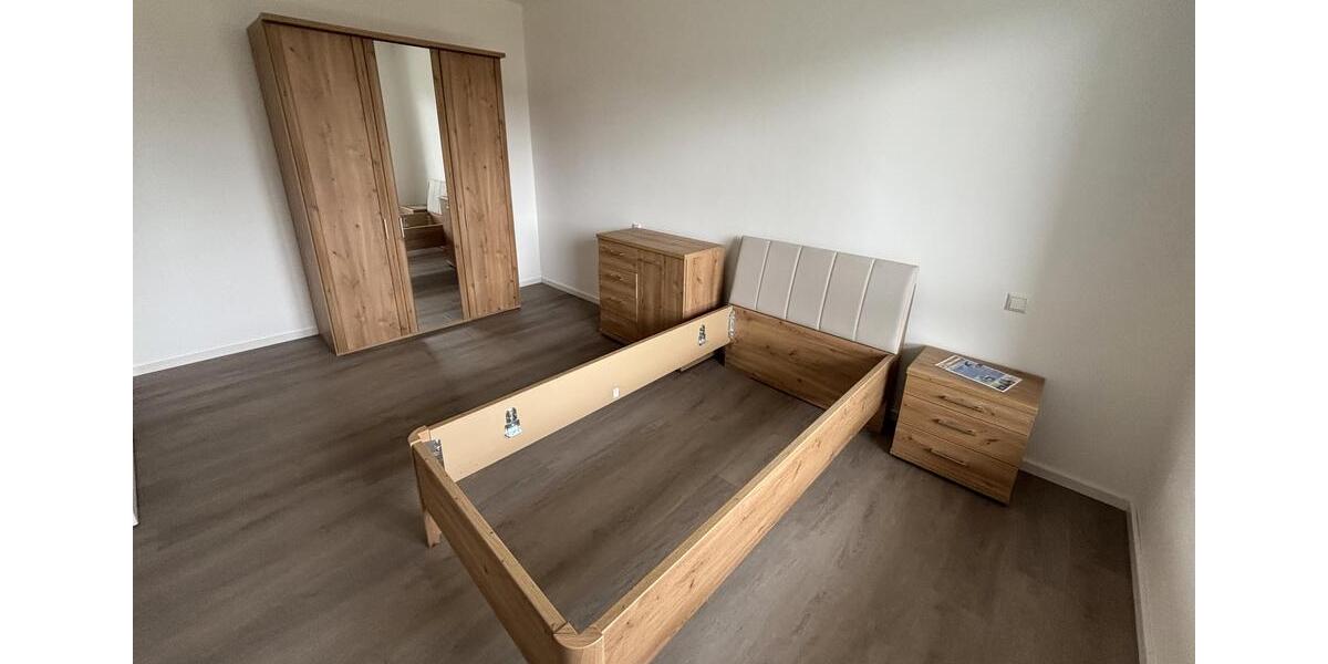 Etagenwohnung Wassertrüdingen - 2 Zimmer, 81 m&sup2;, 950&euro; | Angebot:25960442