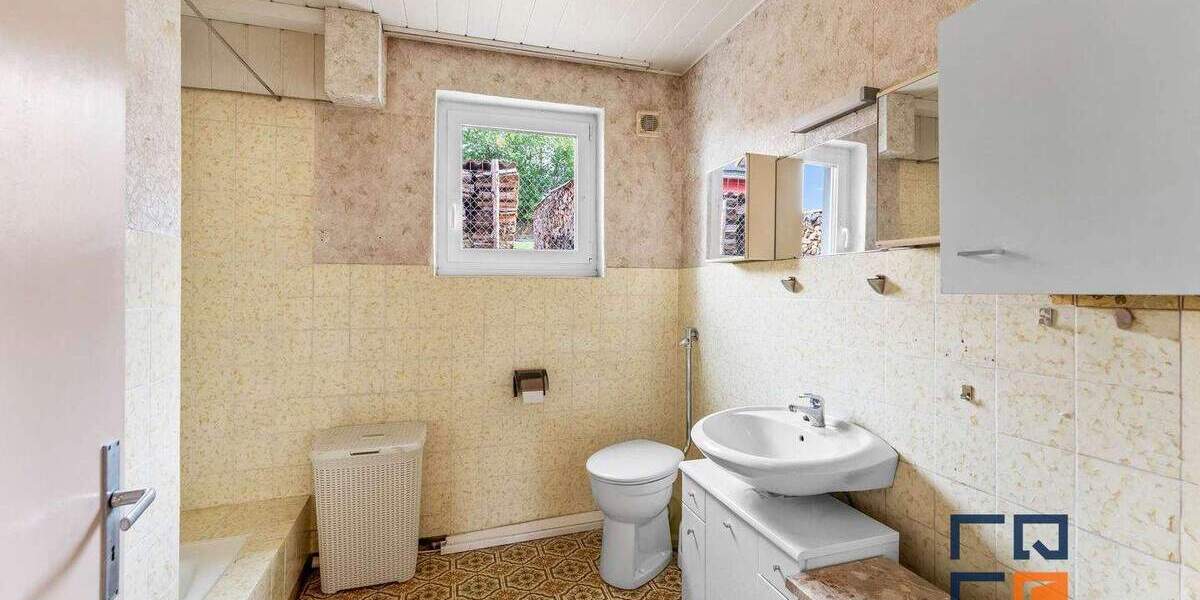 Behinderten und Rollstuhlgerechtes Mehrfamilienhaus mit Aufzug, Sonnenterrasse und großen Garten 9 zimmer