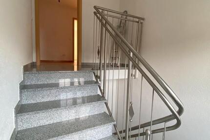 Gepflegte 4-Zimmer-Dachgeschosswohnung zimmer