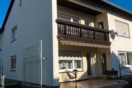 Großzügiges 330 qm Zweifamilienhaus mit Mansarde und Kamin 6 zimmer