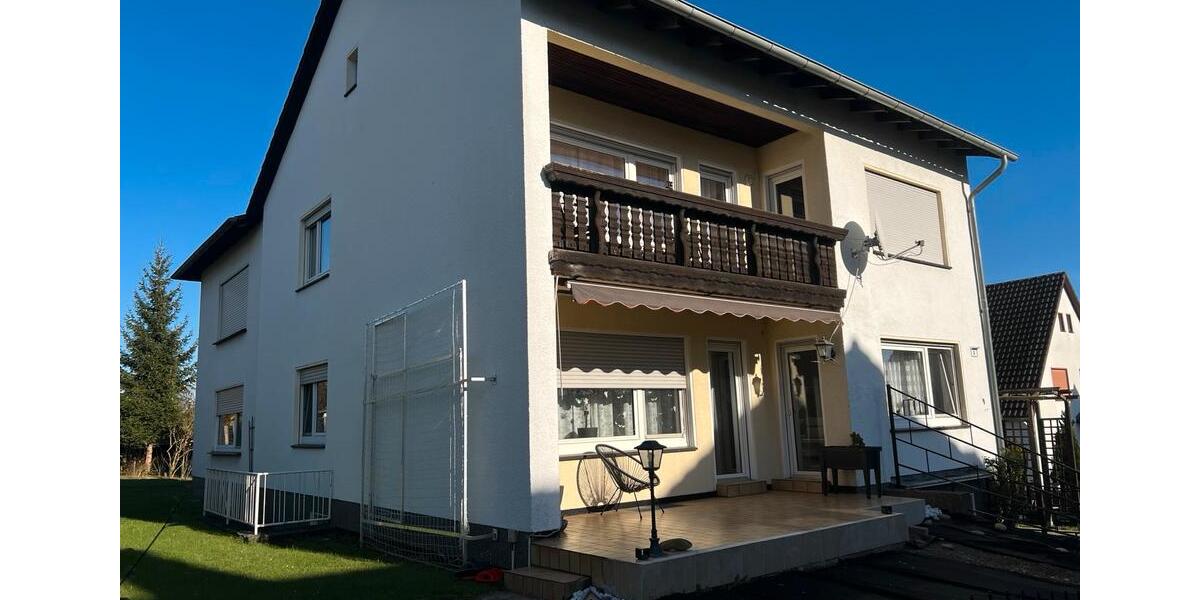 Großzügiges 330 qm Zweifamilienhaus mit Mansarde und Kamin 6 zimmer