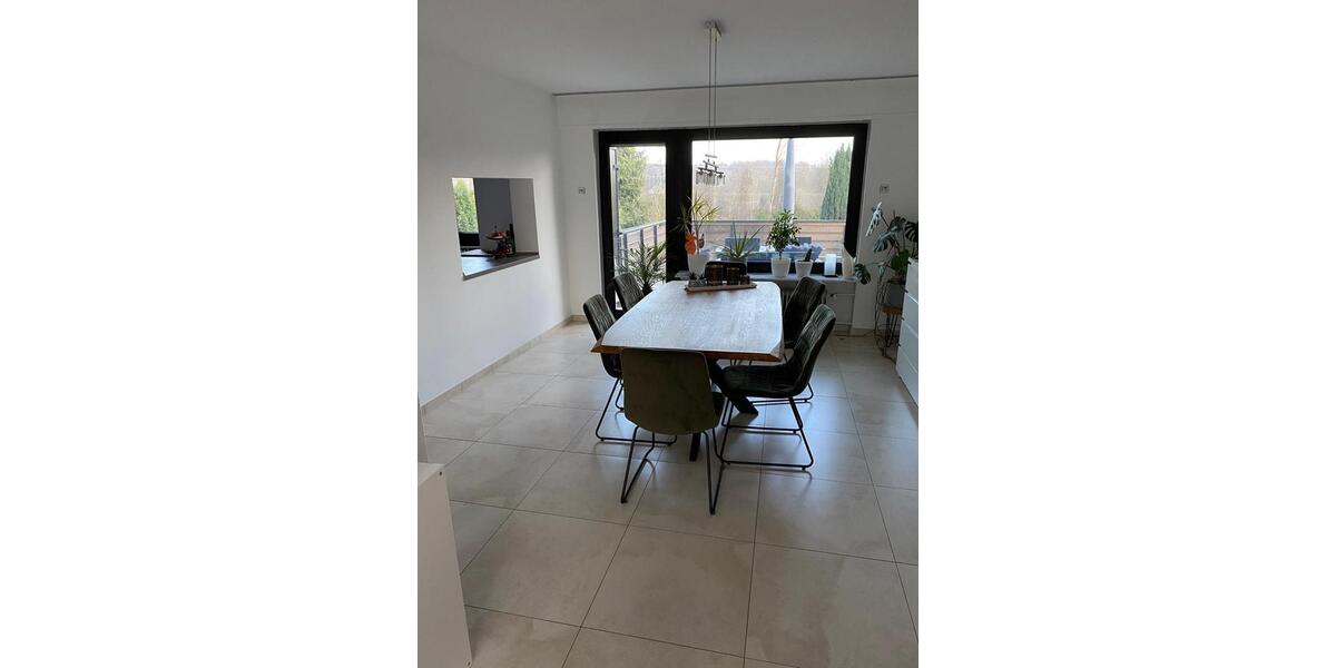 Doppelhaushälfte Saarbrücken Bischmisheim - 8 Zimmer, 220 m&sup2;, 360.000&euro; | Angebot:27023553