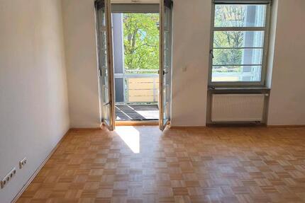 Wohnung Erfurt Johannesvorstadt - 3 Zimmer, 80 m&sup2;, 950&euro; | Angebot:26393455