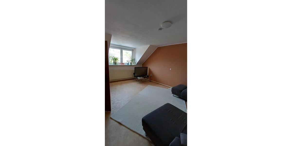 Dachgeschoßwohnung Bettenfeld - 3 Zimmer, 100 m&sup2;, 490&euro; | Angebot:26384581