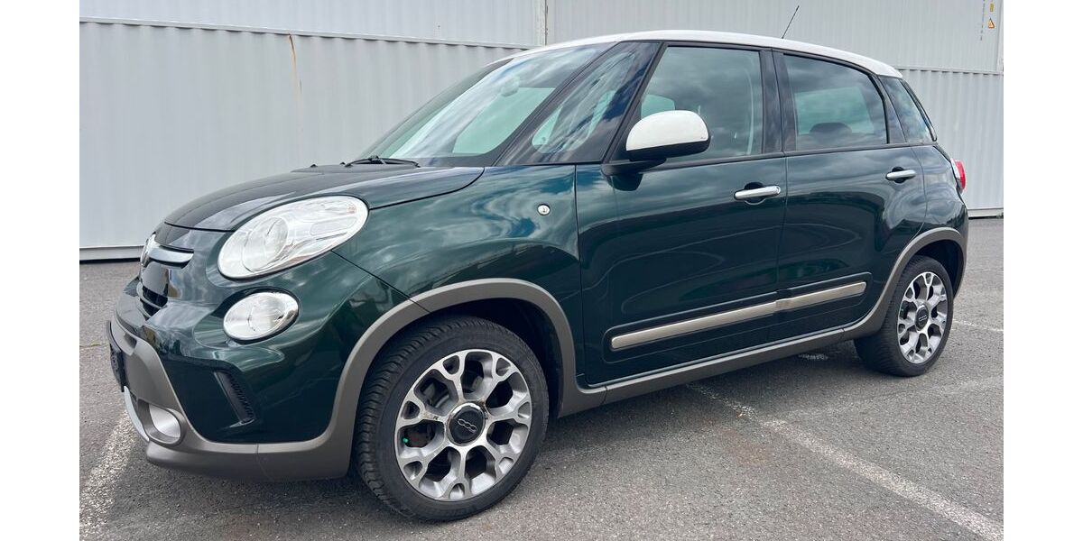 Fiat 500L 182.000 km 5.990 &euro; Berlin 12057