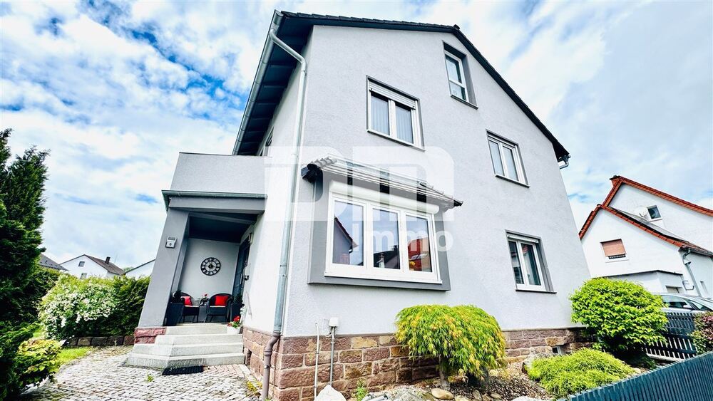 (R)eserviert!Sanierter Zweigenerationen-Traum mit Pooloase und autarker Zukunftsvorsorge - Zweifamilienhaus Trendelburg | Angebot:26727888