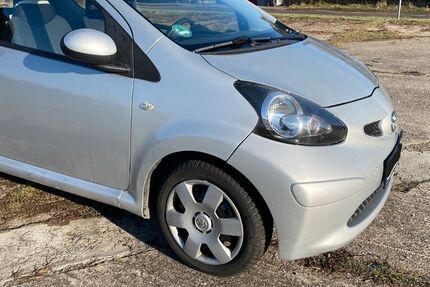 Toyota Aygo (X) 134.000 km 2.600 € Schorndorf 73614