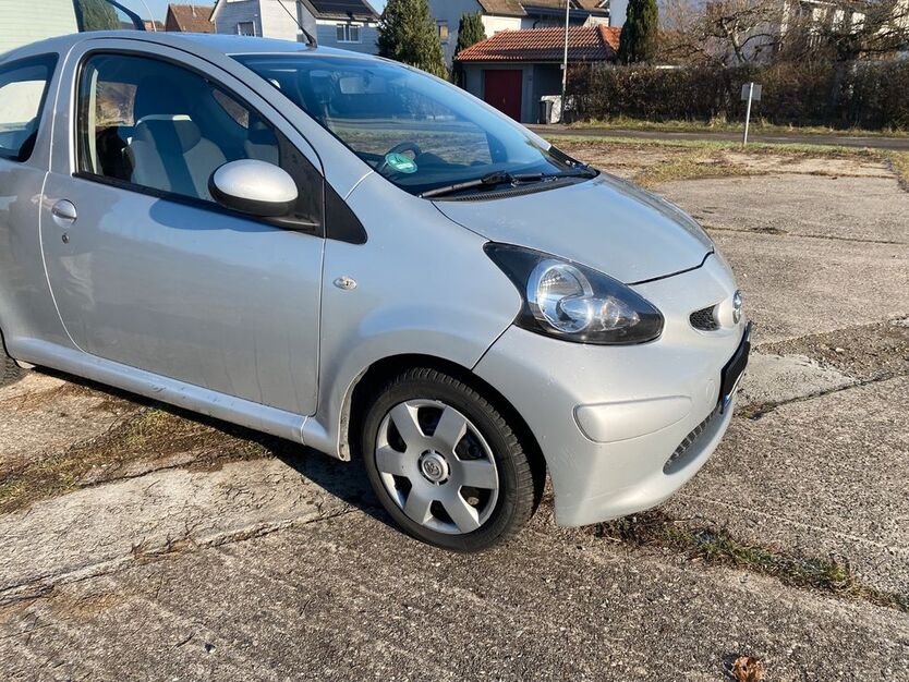 Toyota Aygo (X) 134.000 km 2.600 € Schorndorf 73614