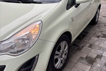 Opel Corsa 96.800 km 3.600 &euro; Nennhausen 14715