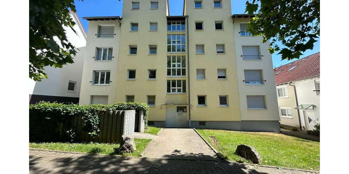 Etagenwohnung Bretten - 3 Zimmer, 80 m&sup2;, 960&euro; | Angebot:27101091