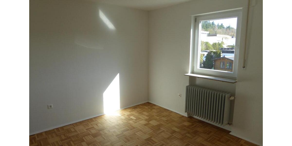 Einfamilienhaus Neckartenzlingen - 4 Zimmer, 102 m&sup2;, 1.200&euro; | Angebot:25420861