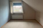 Dachgeschoßwohnung Struxdorf - 3 Zimmer, 74 m&sup2;, 820&euro; | Angebot:26050951
