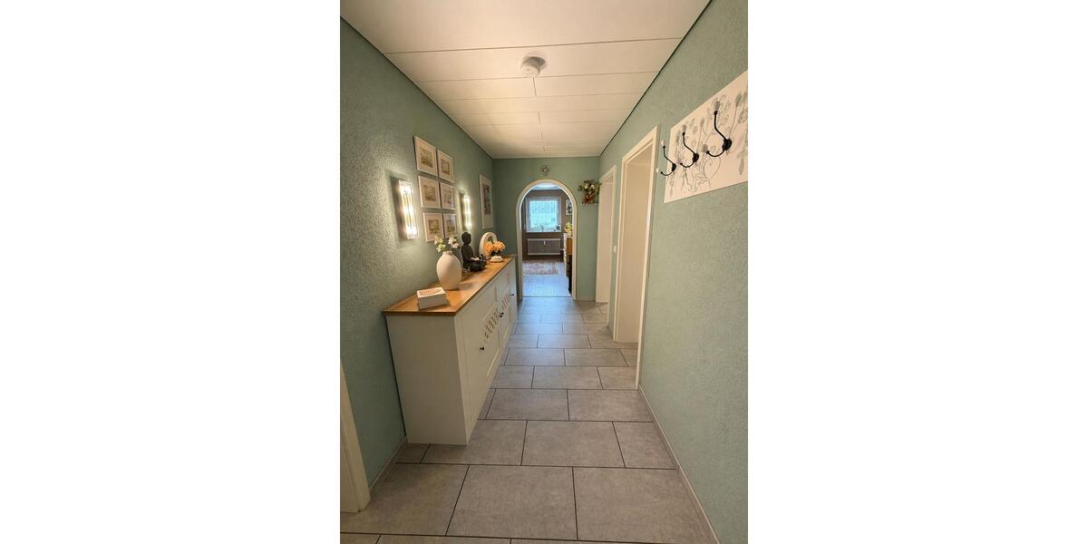 Etagenwohnung Singen (Hohentwiel) - 3.5 Zimmer, 88 m&sup2;, 285.000&euro; | Angebot:26257418
