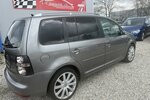 VW Touran 2.0 TDI DSG R-Line Edition Xenon Navi 223.500 km 7.500 &euro; Altdorf 84032
