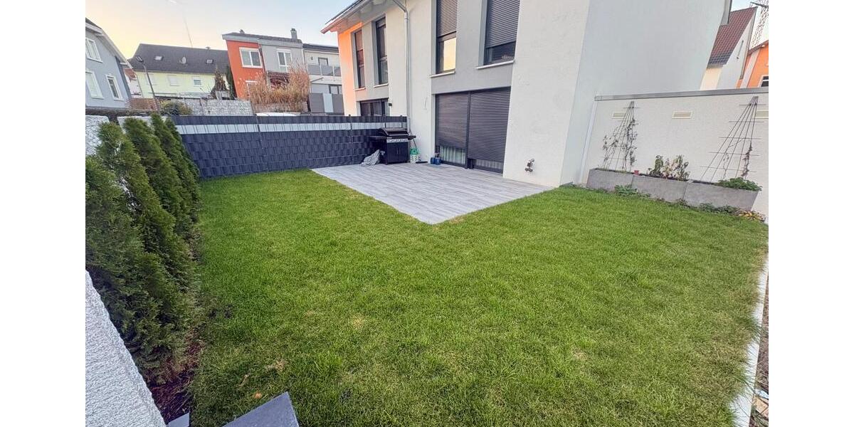 Doppelhaushälfte Rheinfelden (Baden) - 7 Zimmer, 131 m&sup2;, 2.350&euro; | Angebot:25921787