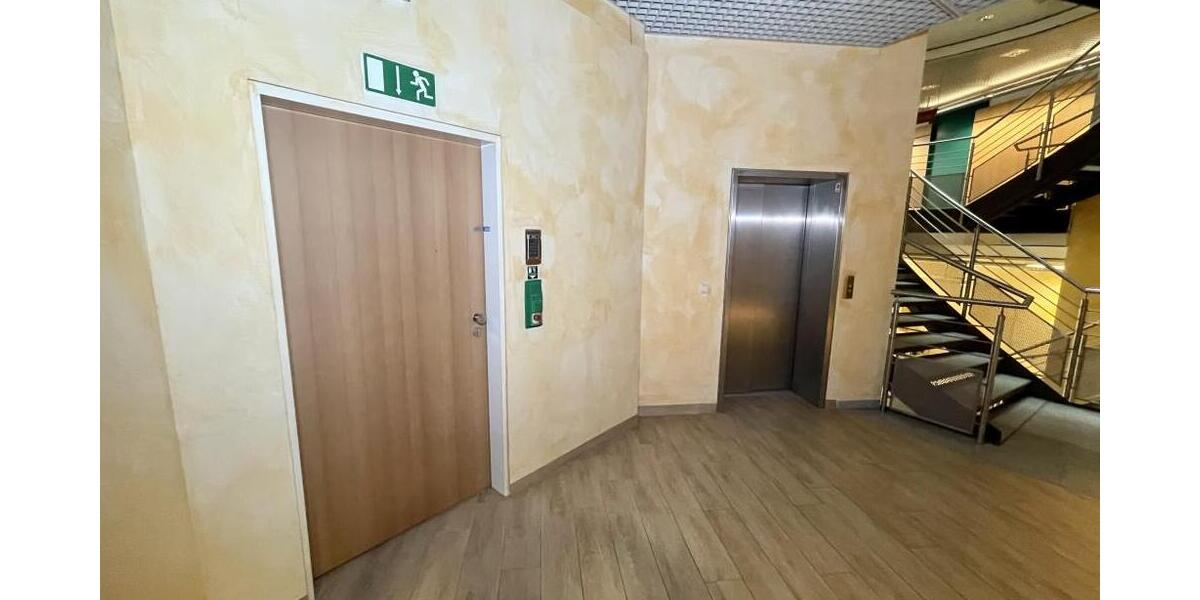 Bestlage auf der Sorge! Komplettes Büro-Geschäftshaus zur Miete im Herzen von Gera! - Gewerbeobjekt Gera Ostviertel | Angebot:26383439