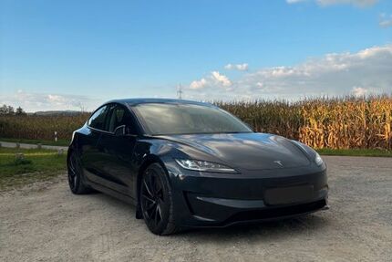 Tesla Model 3 18.000 km 48.500 € Kirchroth 94356